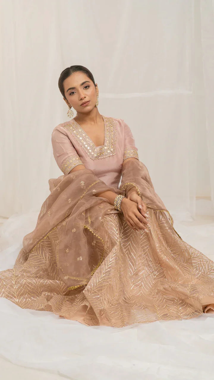 Buy Kaleji Rose Gold Silk Kurta Set with Organza Lehenga and Dupatta
