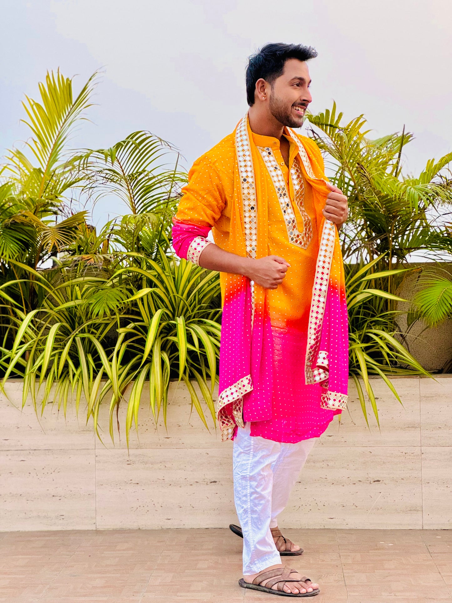 Diasy Candy Round Mirror Kurta with Dupatta