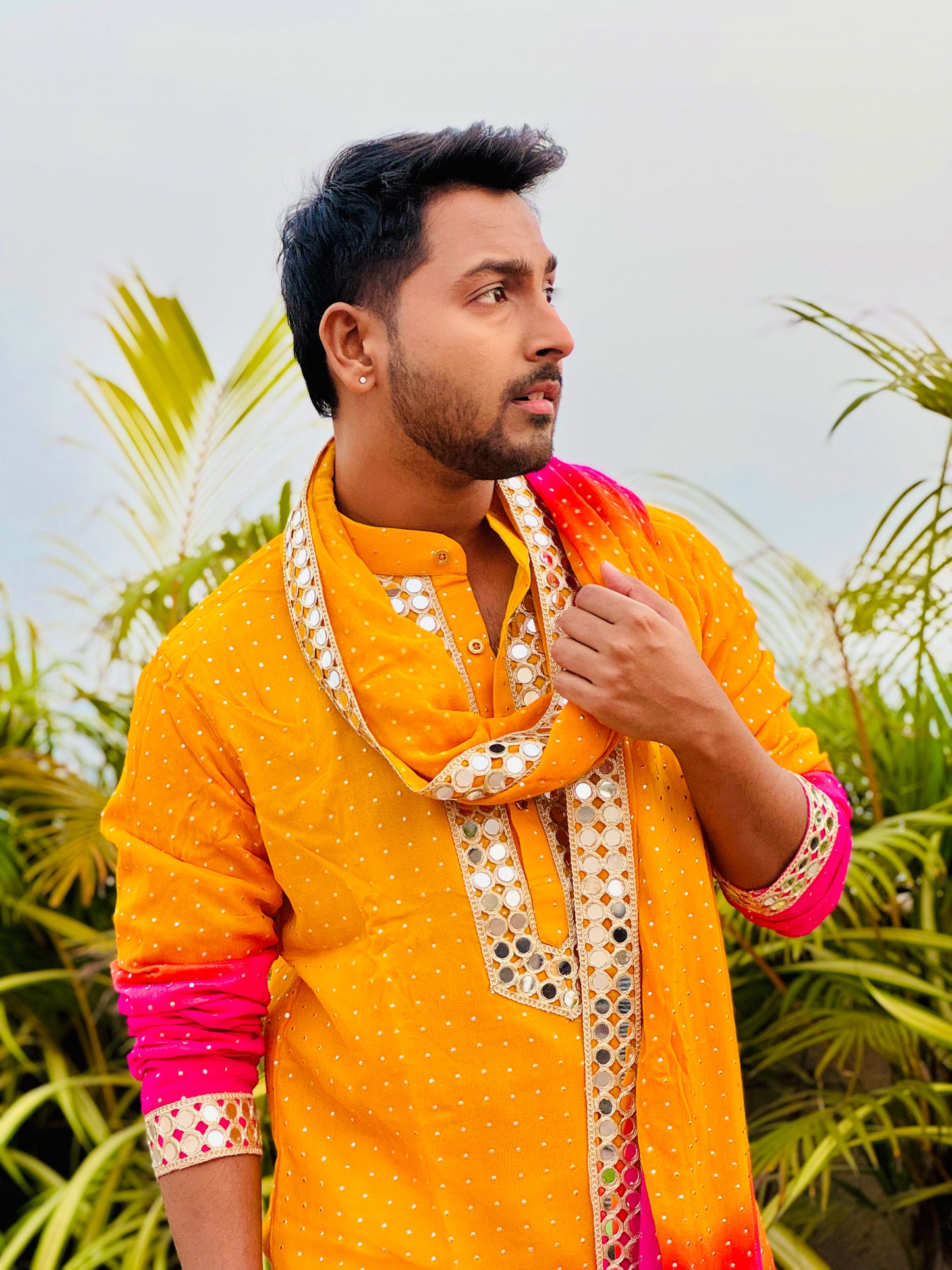 Diasy Candy Round Mirror Kurta with Dupatta
