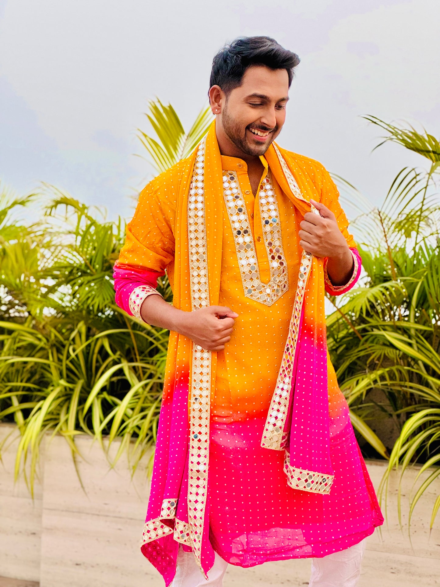 Diasy Candy Round Mirror Kurta with Dupatta