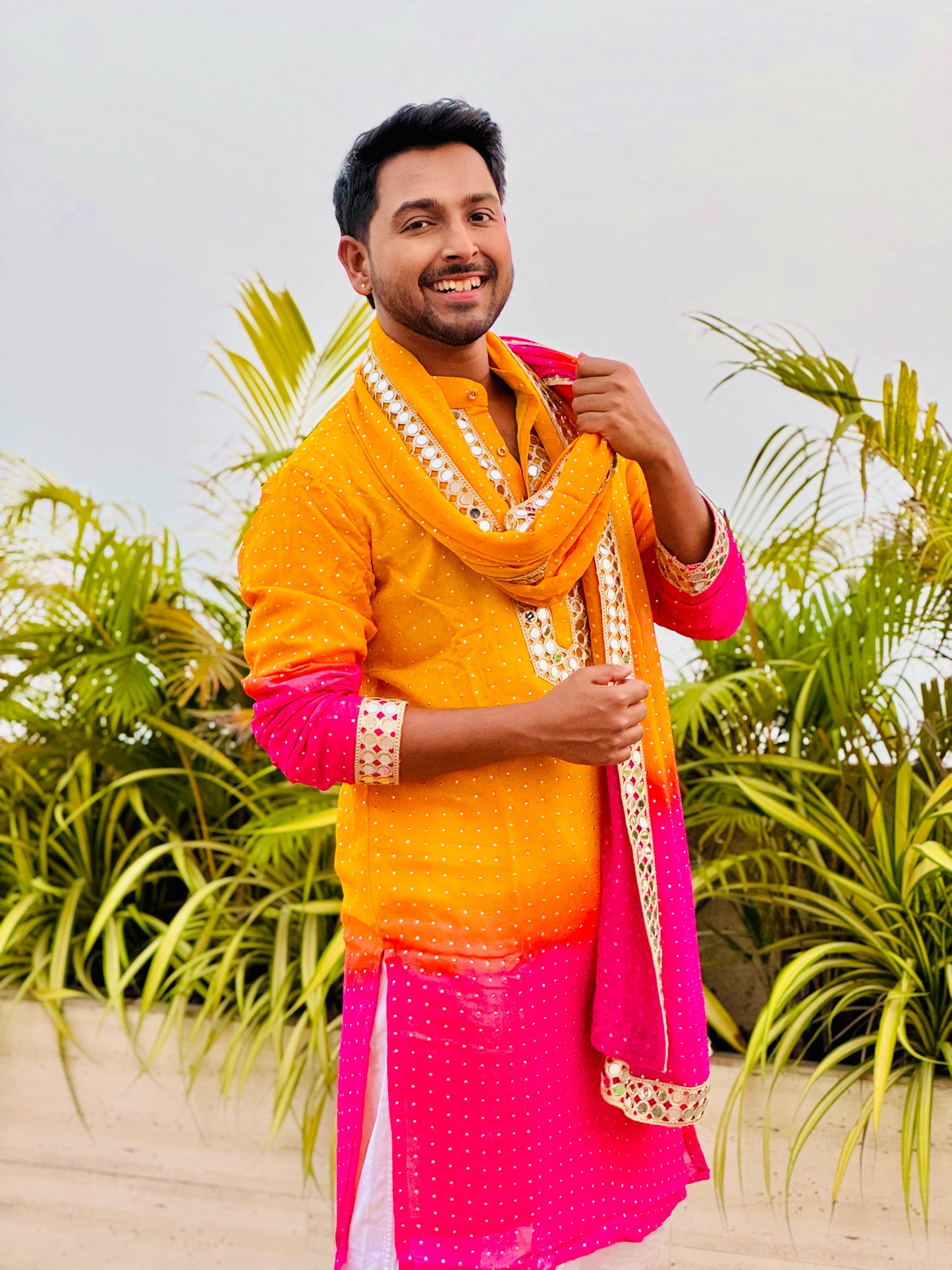 Diasy Candy Round Mirror Kurta with Dupatta