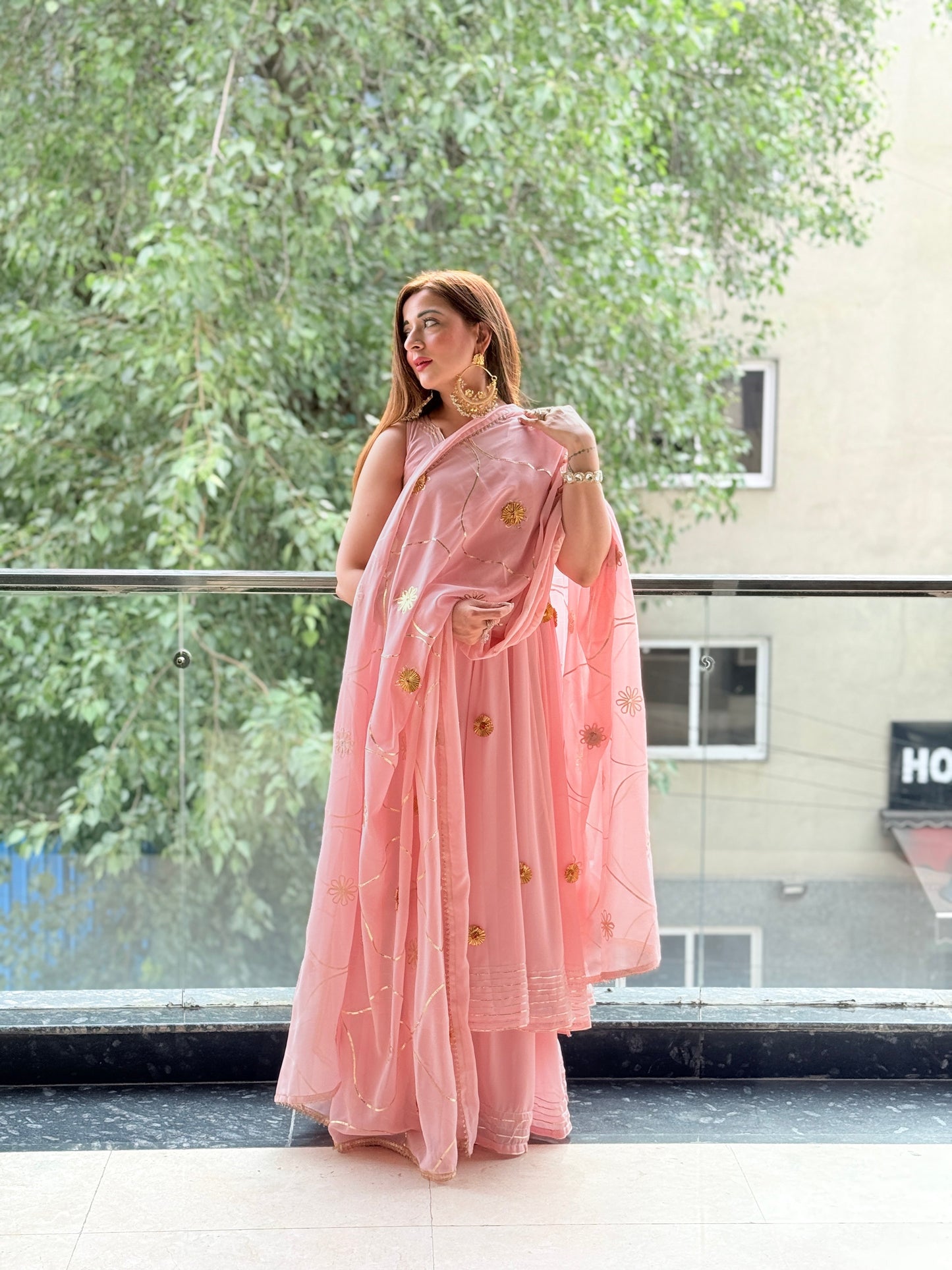 Gulabjaan Gota Anarkali