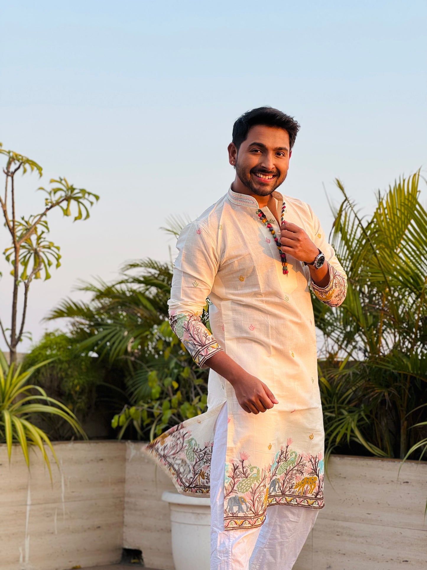 Safed Mal Mal Rangeela Safari Kurta