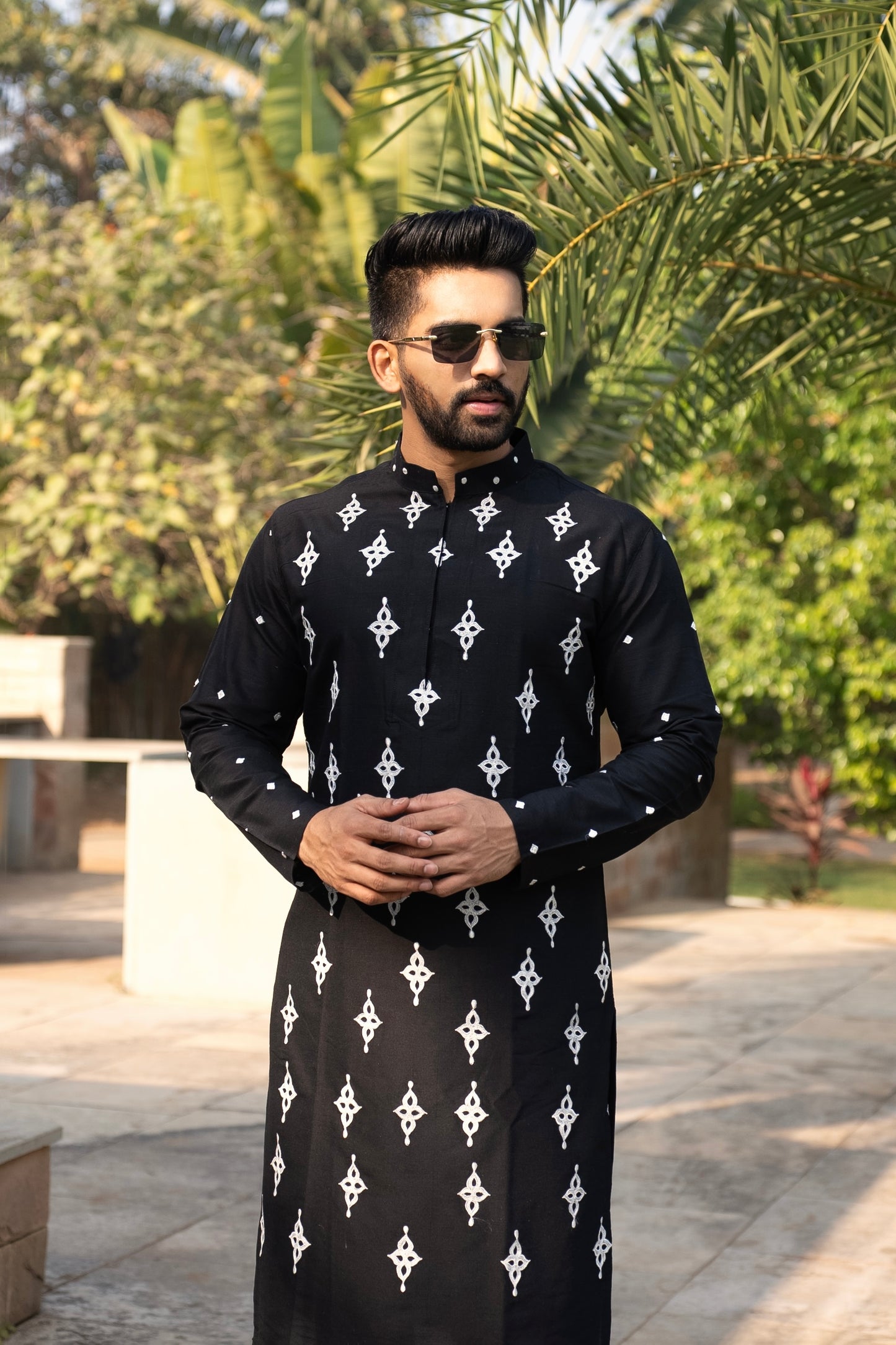 Soul Black white Embroidery Silk Kurta