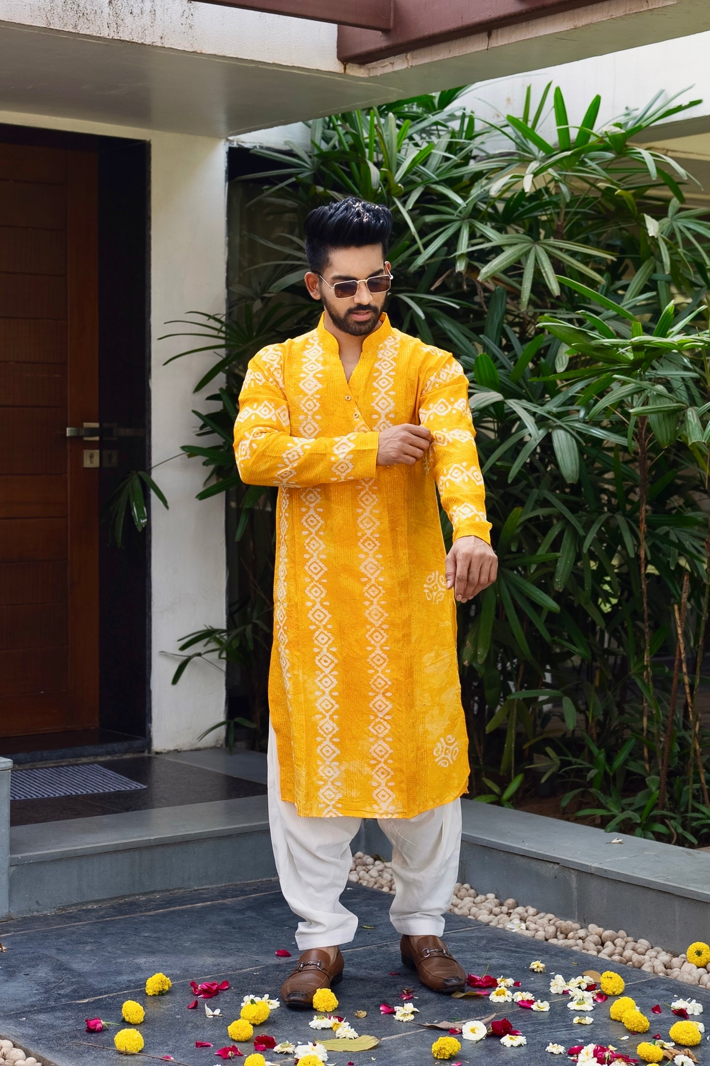 Yellow Optimism White Batik Kurta