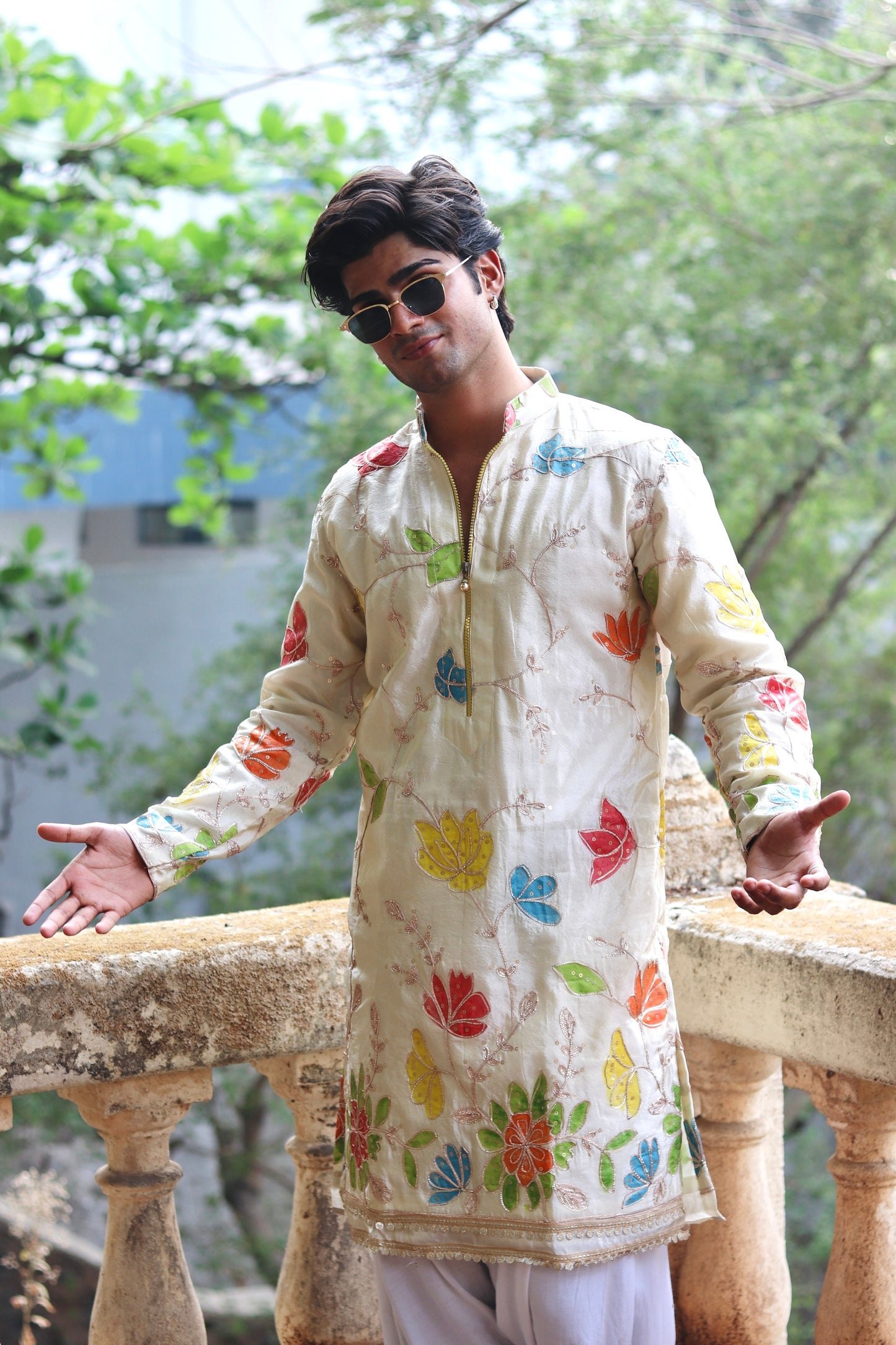 White Multi Flower Embroidered Tissue Kurta