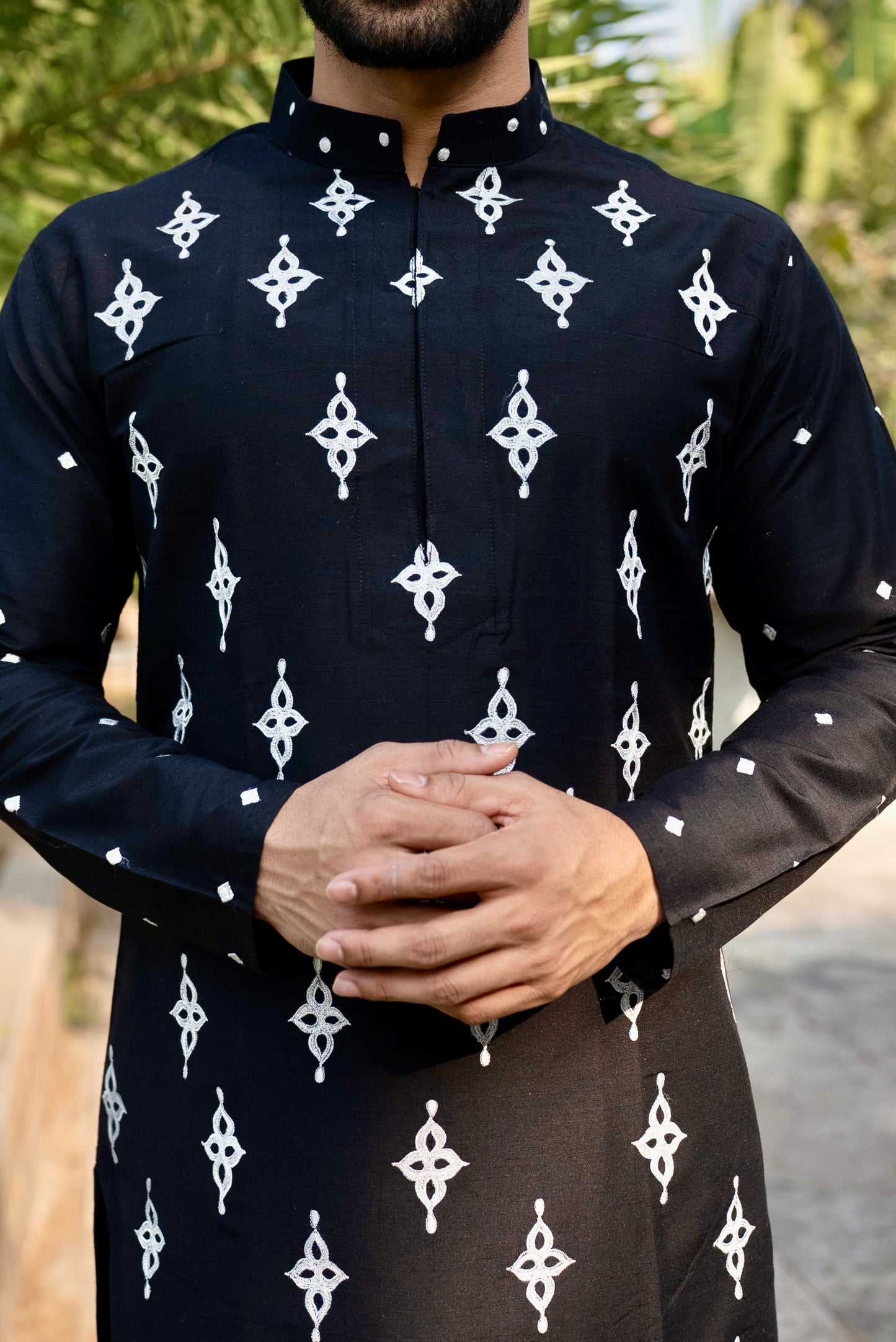 Soul Black white Embroidery Silk Kurta