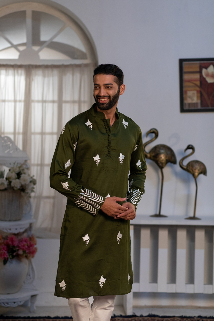 Oliver White Embroidered Kurta