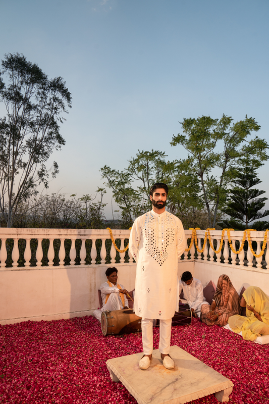 Ethereal Taj Mahal White Mirror Kurta