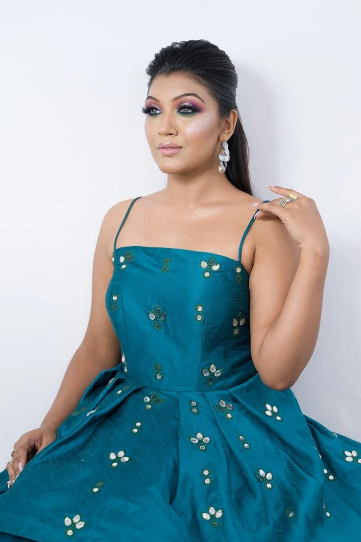 Buy Turquoise Green Silk And Net Gown Online for Party, Wedding - Kzari Kzari - The Design Studio Buy Turquoise Green Silk And Net Gown Online for Party, Wedding - Kzari Kzari - The Design Studio