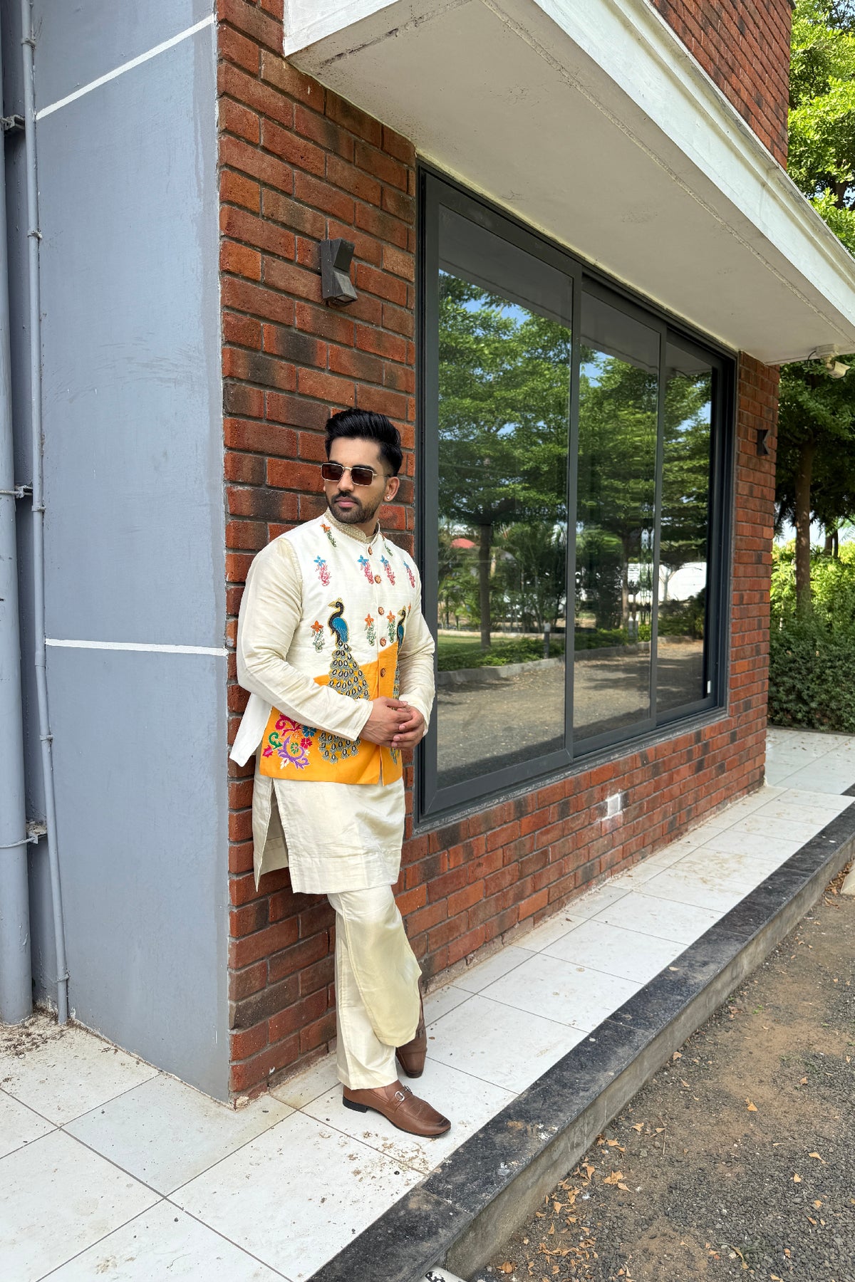 Peacock Patakha Maharaja Set