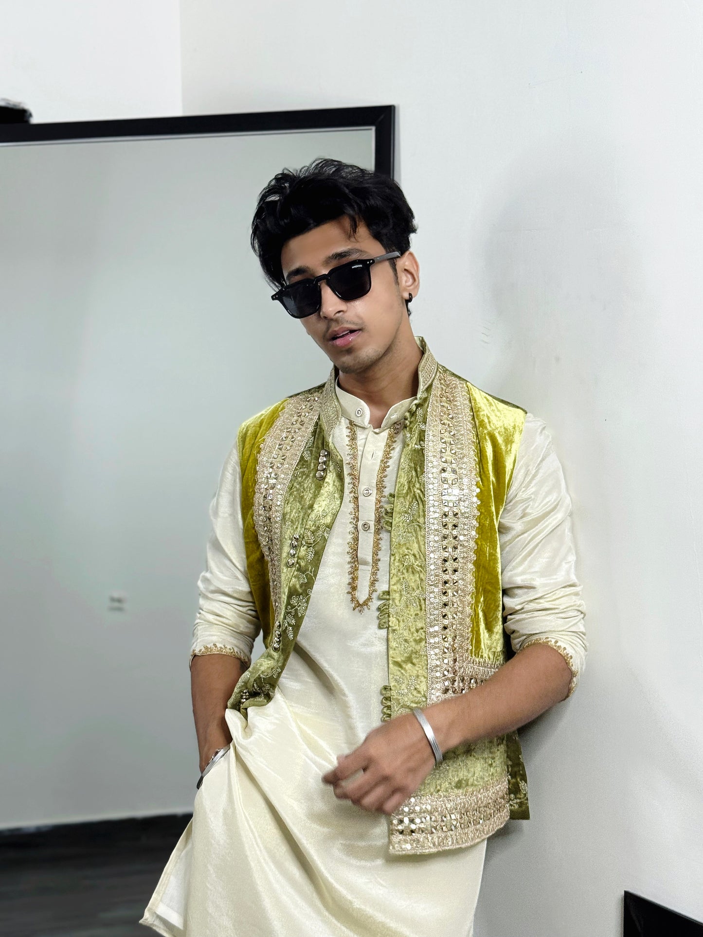 Green Velvet Embroidery Jacket With Kurta