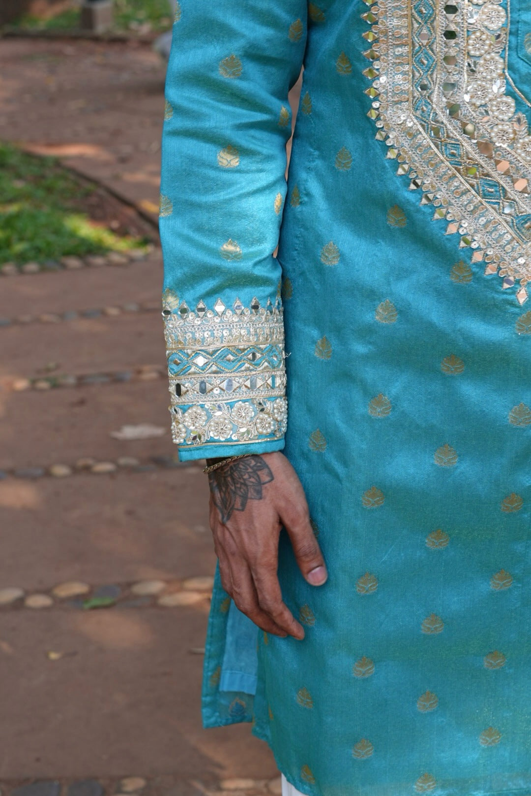 Gulshan-e-Turquoise Kurta