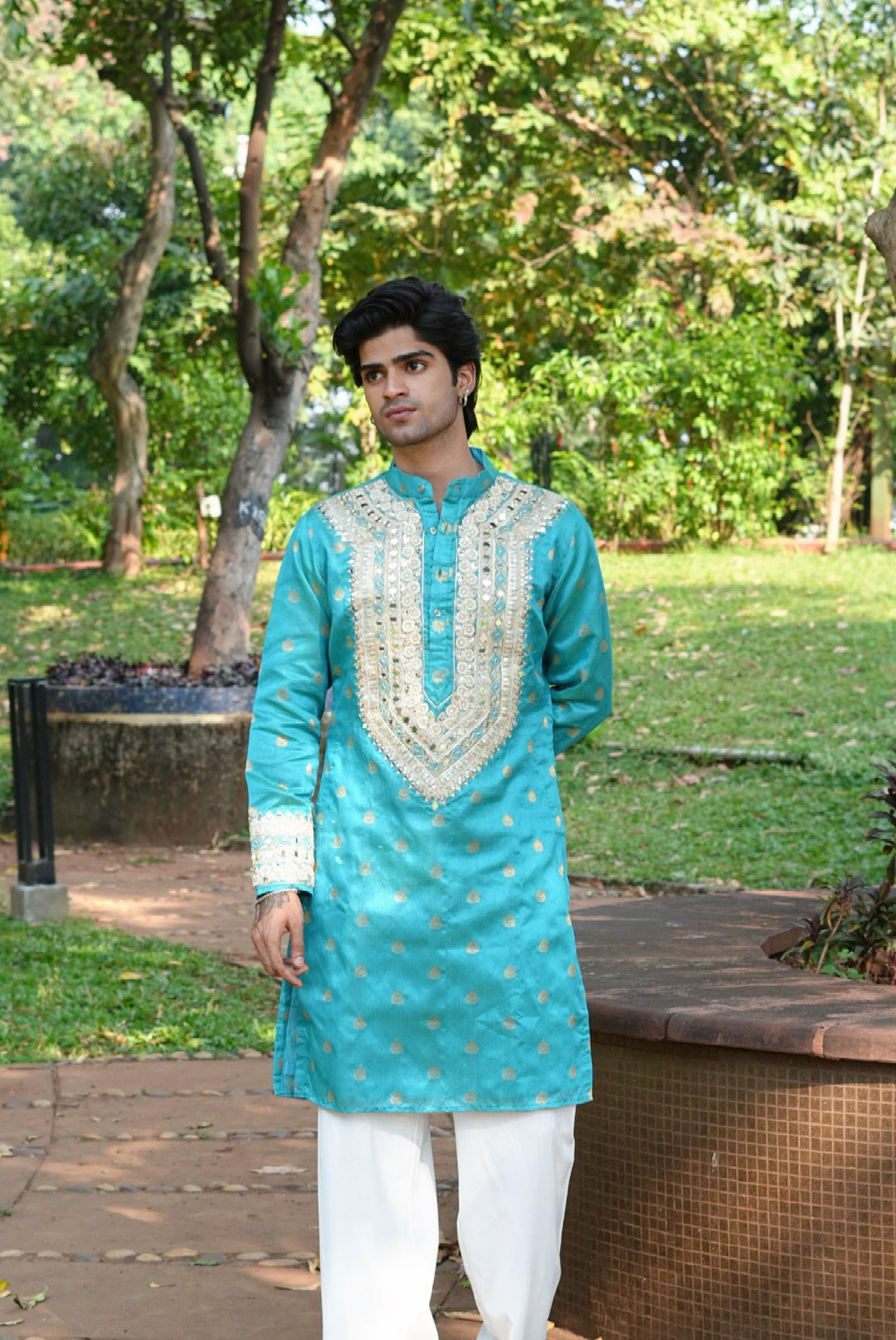 Gulshan-e-Turquoise Kurta